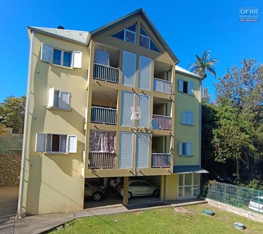 Appartement T2/3 en duplex à deux pas du centre ville du Tampon