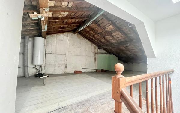 Appartement à vendre    1 pièce • 37,20 m2 Saintes