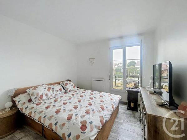 Appartement F4 à vendre  4 pièces - 84,23 m 2   DAMMARIE LES LYS  - 77