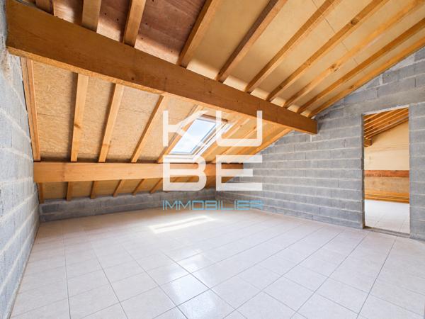 Maison de village 8 pièce(s) 3 chambre(s) 211.5 m²