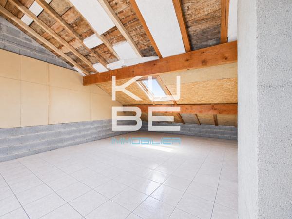 Maison de village 8 pièce(s) 3 chambre(s) 211.5 m²