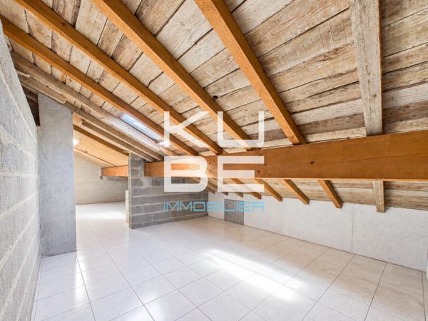 Maison de village 8 pièce(s) 3 chambre(s) 211.5 m²