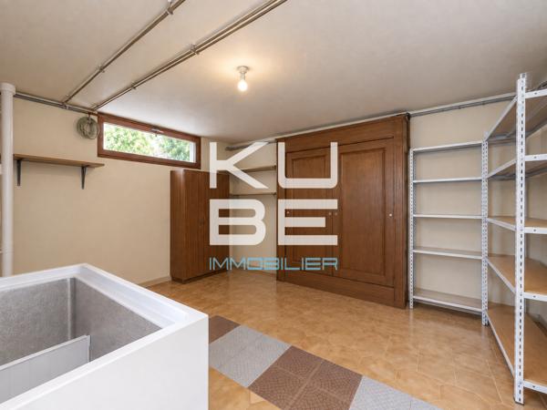 Maison de village 8 pièce(s) 3 chambre(s) 211.5 m²