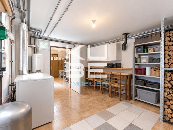 Maison de village 8 pièce(s) 3 chambre(s) 211.5 m²