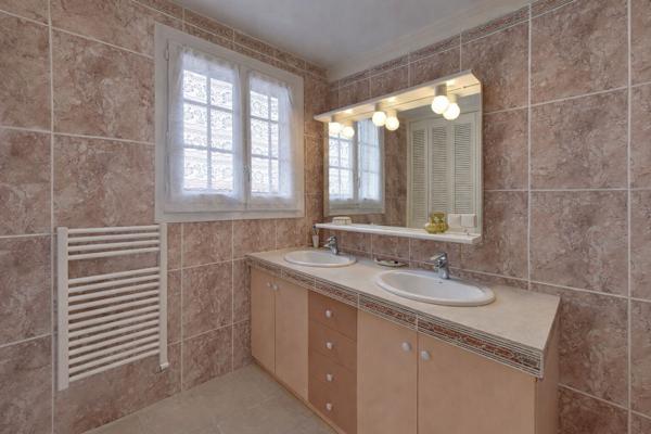 Maison Villiers Sur Marne 4 pièces 212m² au sol !