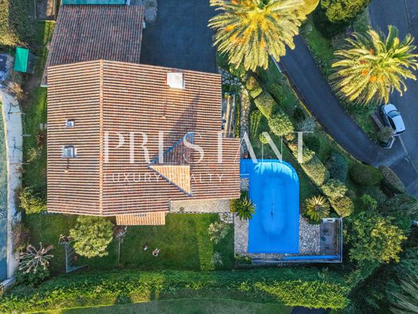 vue océan et montagnes – piscine et terrain 1 200 m², SAINT JEAN DE LUZ
