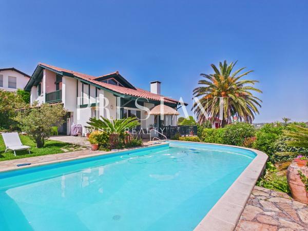 vue océan et montagnes – piscine et terrain 1 200 m², SAINT JEAN DE LUZ