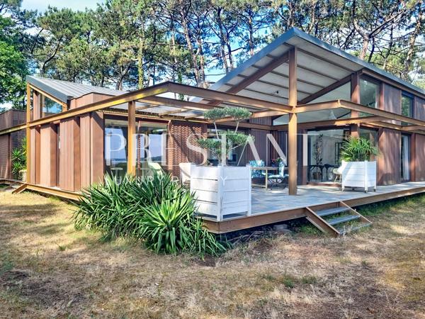 Villa d’architecte unique en première ligne face au lac de Lacanau, LACANAU