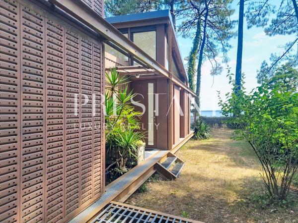 Villa d’architecte unique en première ligne face au lac de Lacanau, LACANAU