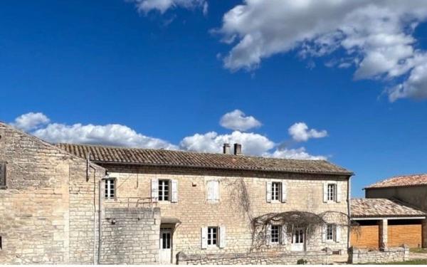 Maison à vendre    15 pièces •  Barjac