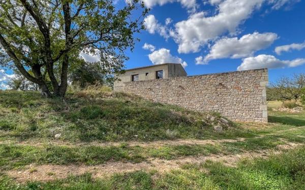 Maison à vendre    15 pièces •  Barjac