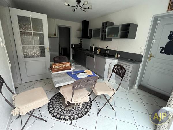 Maison à louer La Roche Sur Yon : 5 pièces, 154m² avec 4 chambre(s) à 1 300€ - AJP Immobilier La Roche-sur-Yon