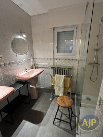 Maison à louer La Roche Sur Yon : 5 pièces, 154m² avec 4 chambre(s) à 1 300€ - AJP Immobilier La Roche-sur-Yon