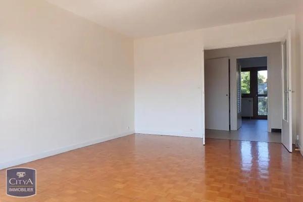 Appartement à louer 2 pièces 54m²