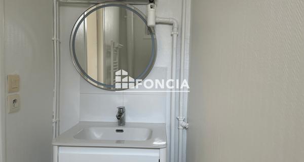 Location Studio 19.71 m² - Paris 75011