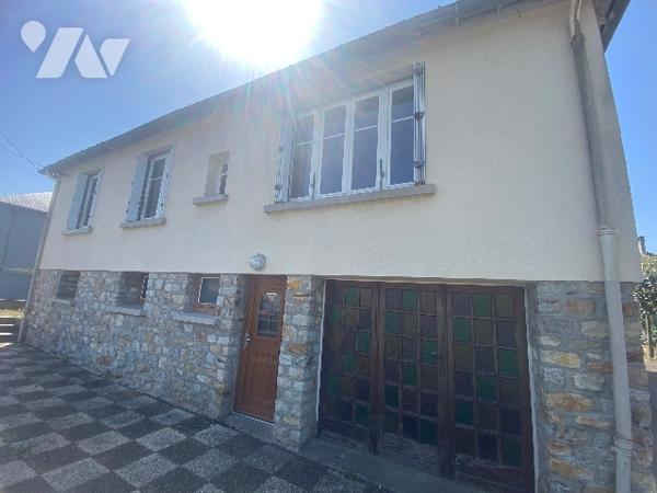 Une maison d'habitation 4 chambres sur 448 m² de terrain