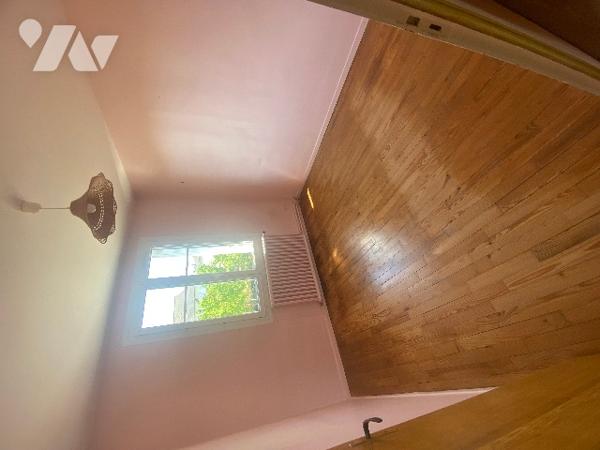 Une maison d'habitation 4 chambres sur 448 m² de terrain