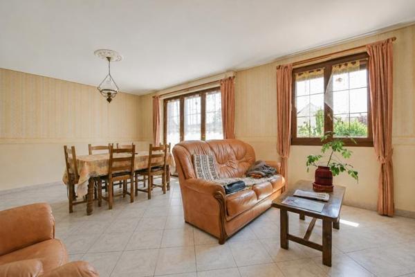 Maison 197 000 € Mont-près-Chambord 5 p 93 m² DPE D