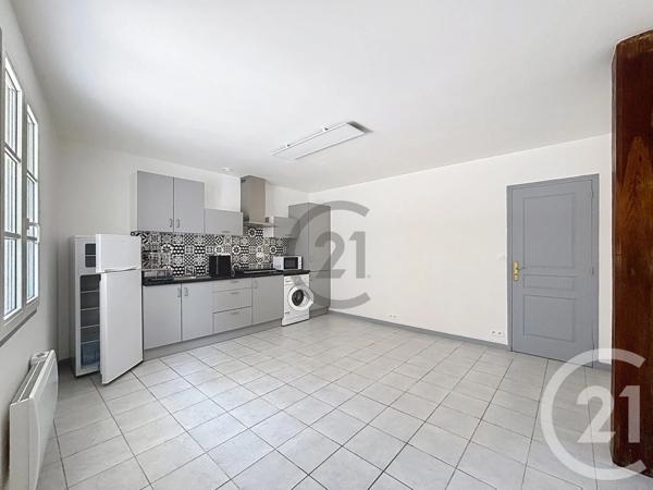 Appartement F1 à vendre  1 pièce - 28,05 m 2   PROVINS  - 77