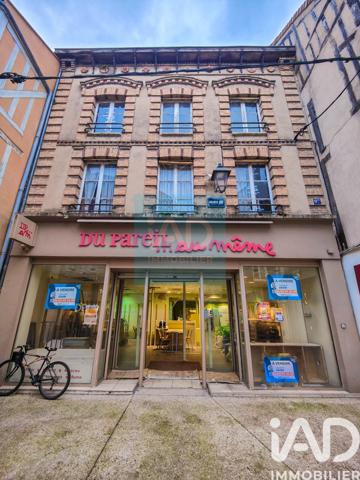 Immeuble à vendre 500 m² Sens