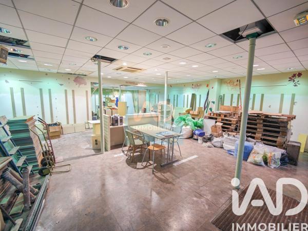 Immeuble à vendre 500 m² Sens