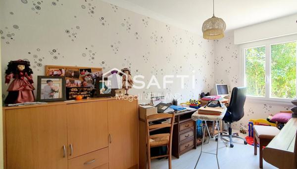 TRANQUILITÉ , BEAUX VOLUMES , GRAND JARDIN , HANGAR IDEAL ARTISAN !!!MAISON CONTEMPORAINE POUR UNE VIE DE FAMILLE ÉPANOUIE !