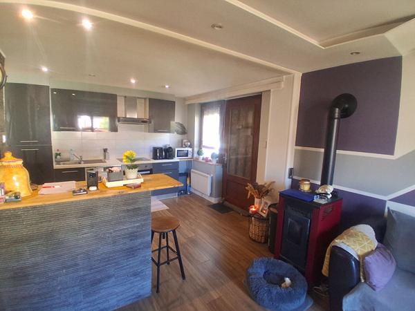 MAISON FAMILIALE AVEC JARDIN  398 M²  TERRAIN  SAINT-AMARIN