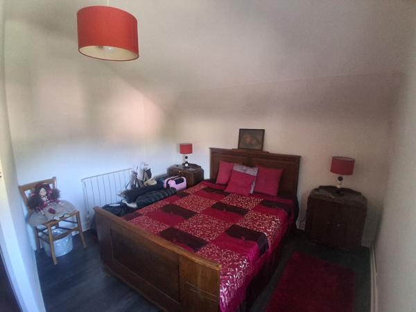 MAISON FAMILIALE AVEC JARDIN  398 M²  TERRAIN  SAINT-AMARIN