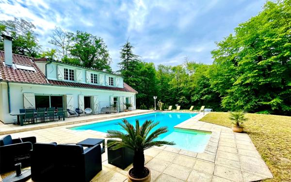 Maison à vendre    8 pièces • 238,28 m2 Dardilly