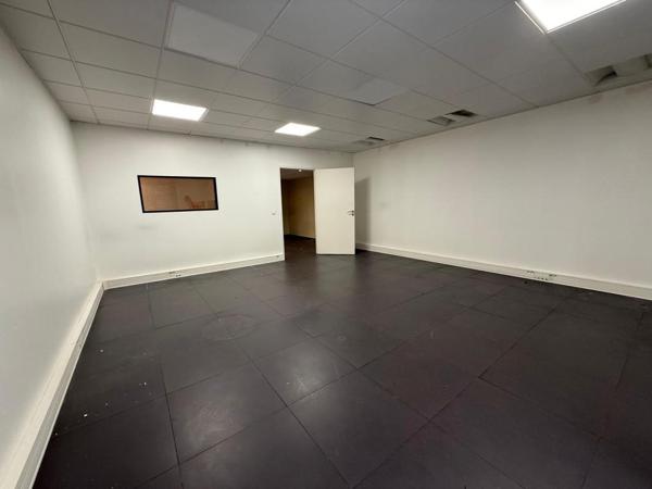 Location Locaux Biens Immobiliers 86 91080 Evry Courcouronnes 890002
