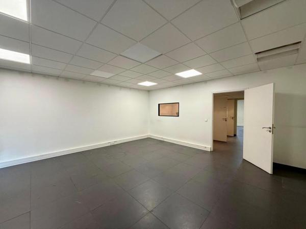Location Locaux Biens Immobiliers 86 91080 Evry Courcouronnes 890002