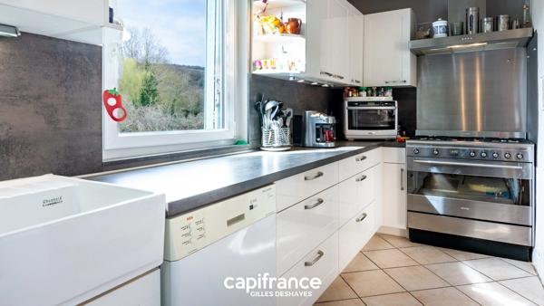 DAVAYÉ (71960) Maison 222 m², Annexes et Garages XXL (Surface Utile 372m²)