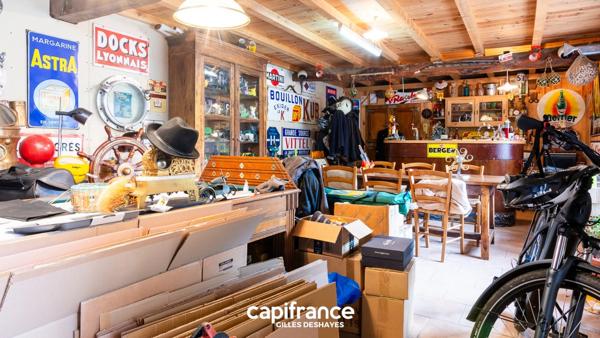 DAVAYÉ (71960) Maison 222 m², Annexes et Garages XXL (Surface Utile 372m²)