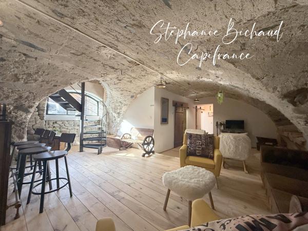 Maison propriété pierre à vendre 6 pièces VENTEROL (05) Les tourniaires