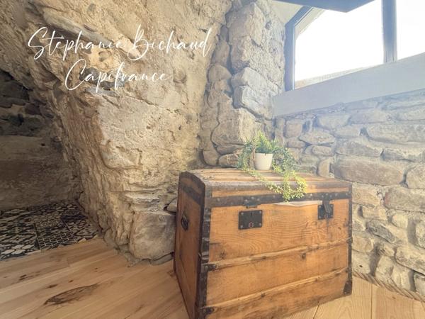 Maison propriété pierre à vendre 6 pièces VENTEROL (05) Les tourniaires