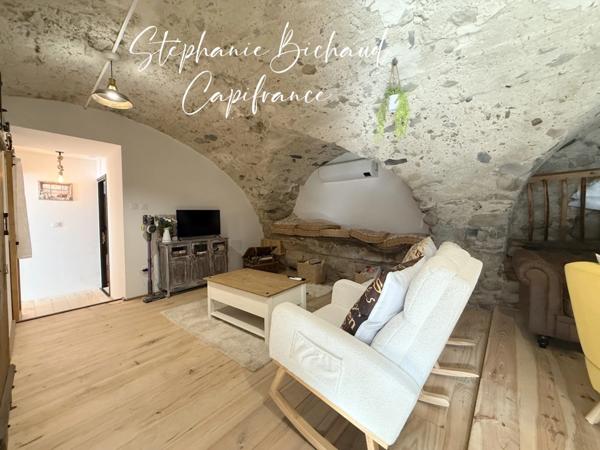 Maison propriété pierre à vendre 6 pièces VENTEROL (05) Les tourniaires