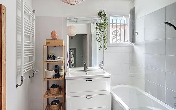 Appartement à vendre    3 pièces • 63,41 m2 Roquefort-les-Pins