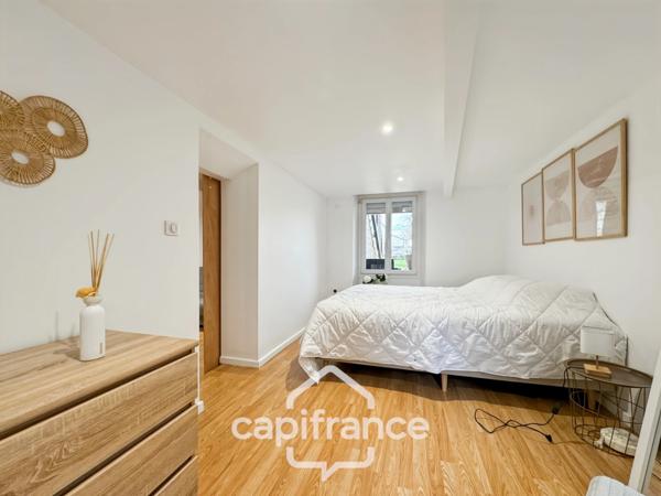 Maison à vendre 11 pièces SAINT GERMAIN DU PLAIN (71)