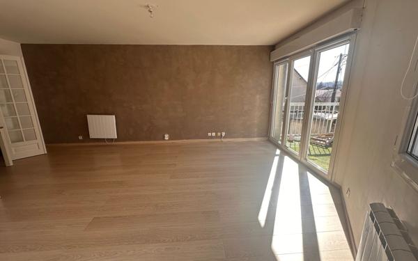 Maison à vendre    3 pièces • 76 m2 Arpajon