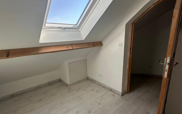 Maison à vendre    3 pièces • 76 m2 Arpajon