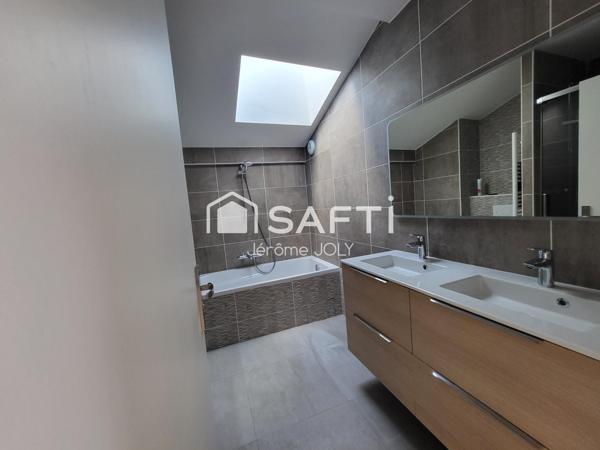 Appartement de standing / quartier historique / petit parc