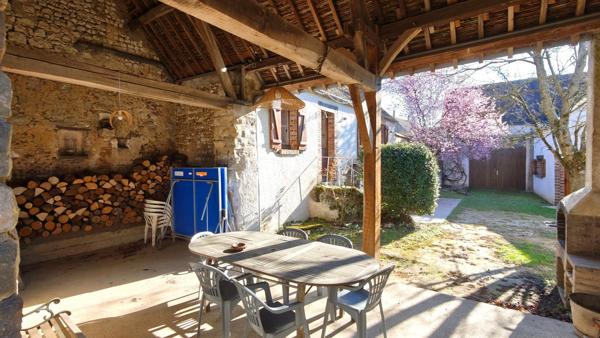 Ensemble immobilier pour résidence principale / location saisonière.
