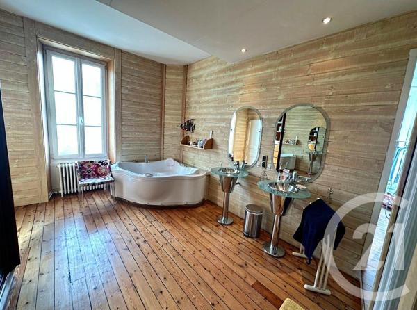 Maison à vendre  6 pièces - 185,61 m2 LA ROCHE SUR YON - 85