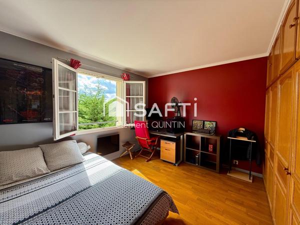 VOLUMES - CONSTRUCTION RECENTE - EXPO SUD