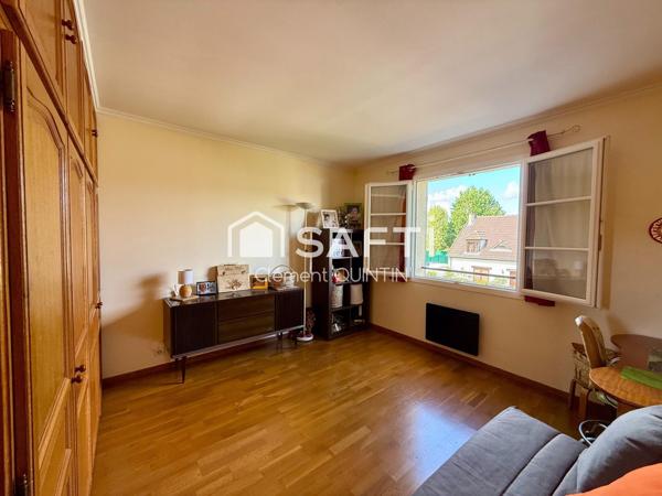 VOLUMES - CONSTRUCTION RECENTE - EXPO SUD