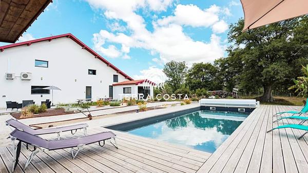 Domaine d'exception de 630 m² sur plus de 4 hectares