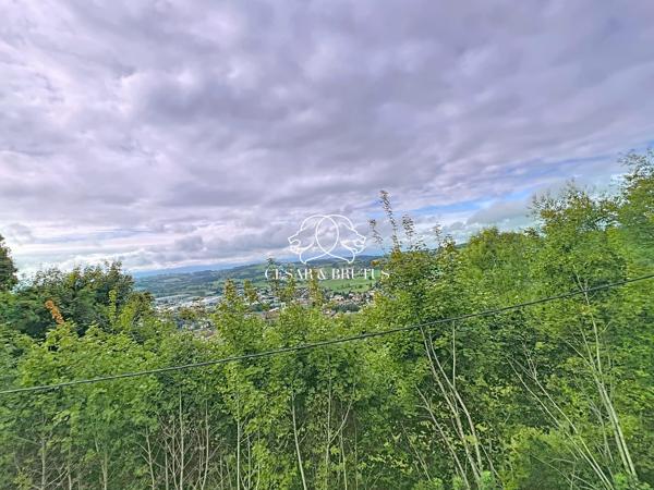 Entrepot à diviser pour habitation avec extérieur et vue