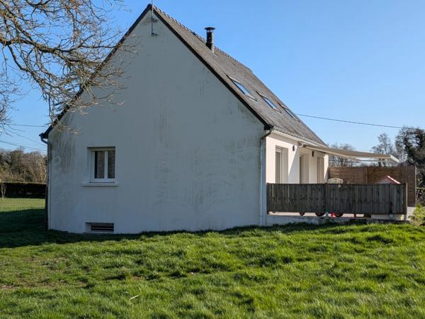 SAINT TUGDUAL MAISON DE 110 M² 5 PIÈCES 4 CHAMBRES AVEC VIE DE PLAIN PIED SUR PARCELLE DE 4479 M²