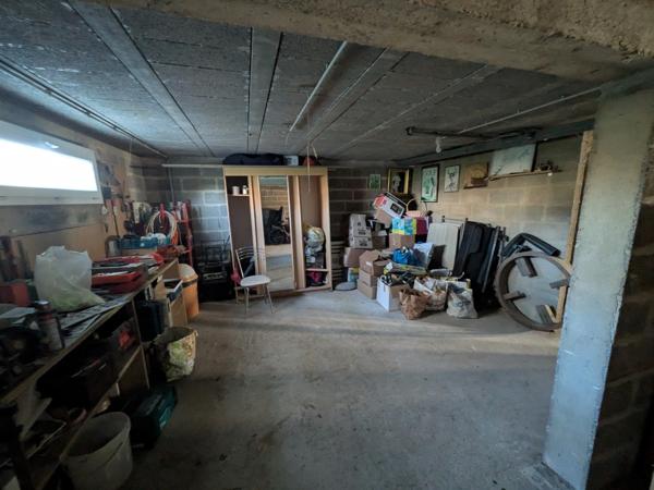 SAINT TUGDUAL MAISON DE 110 M² 5 PIÈCES 4 CHAMBRES AVEC VIE DE PLAIN PIED SUR PARCELLE DE 4479 M²