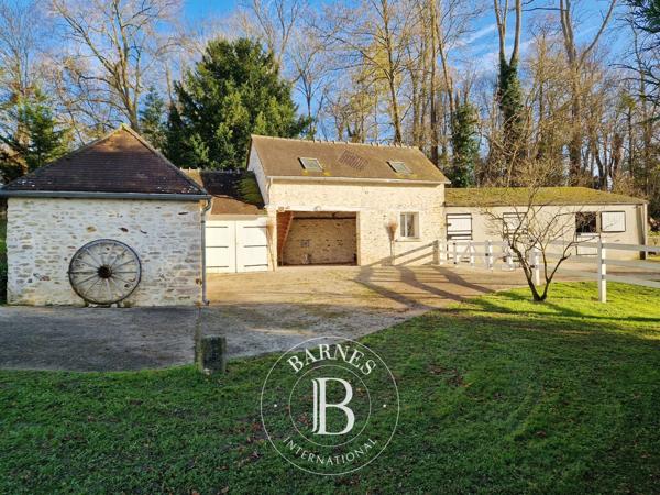 Magny-en-Vexin, Maison 6 Chambres -  498 m² à vendre